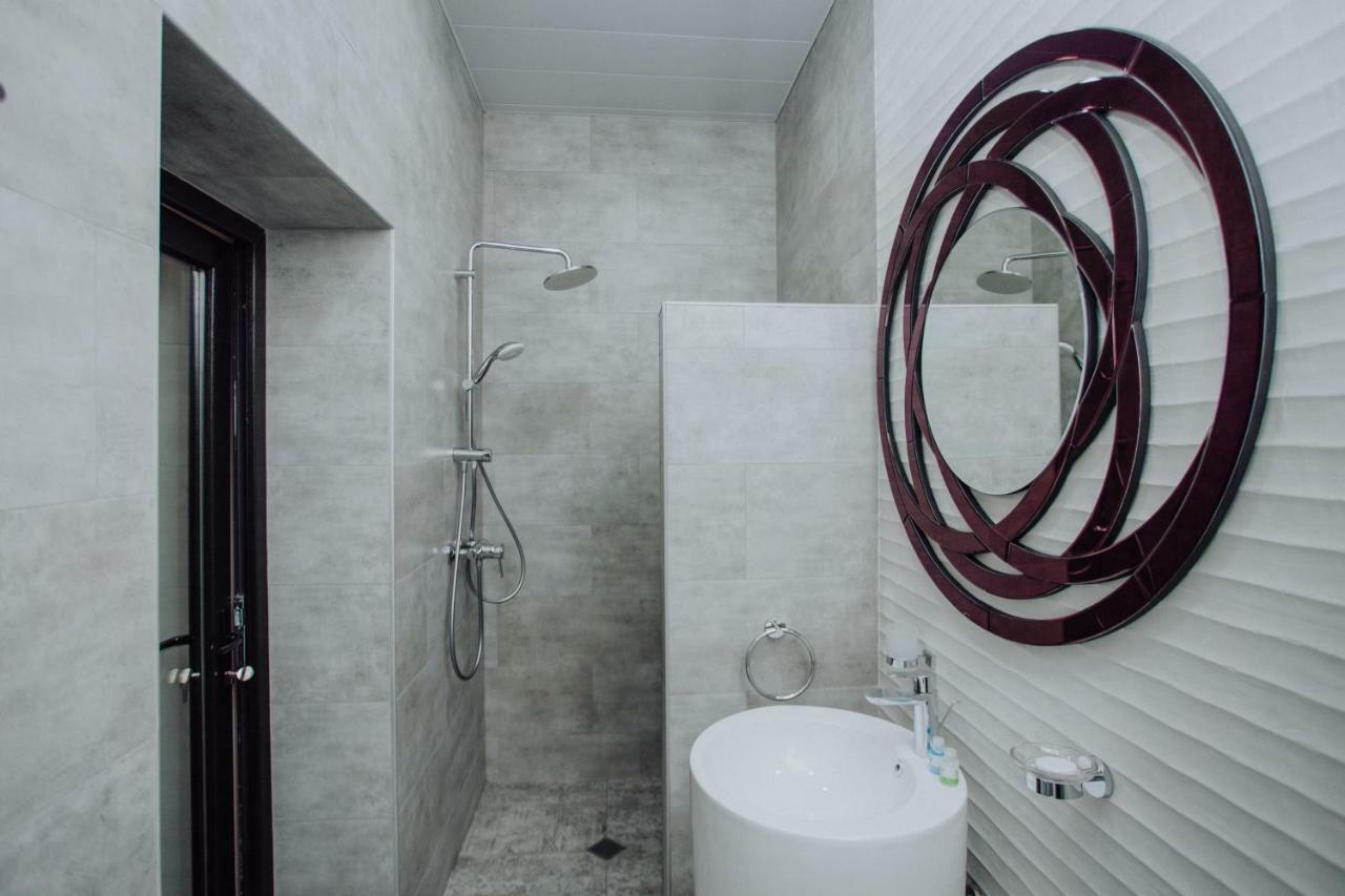 Larda Hotel เมสเตีย ภายนอก รูปภาพ